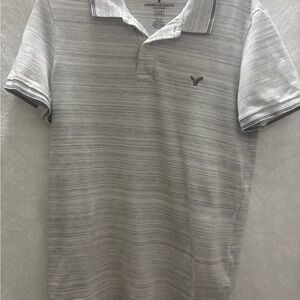 American Eagle Outfitters Men's Light Gray Polo Shirt